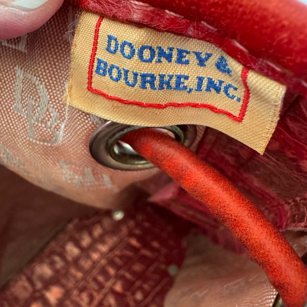 Dooney & Bourke Red/Pink Metallic Croc-Embossed Bucket/Shoulder Bag - RARE - Picture 9 of 16